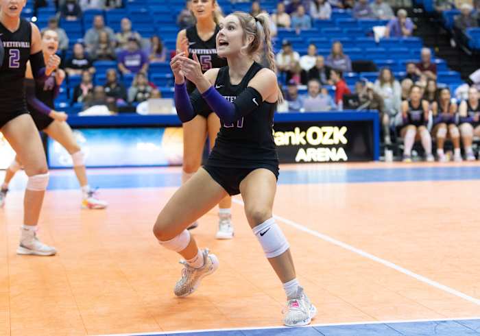 Fayetteville-Conway Volleyball Final__00066